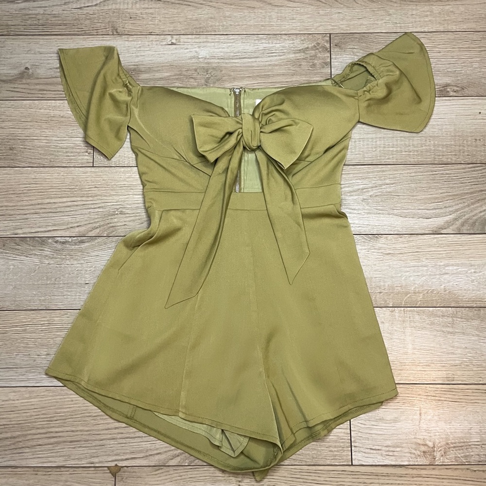 Elegant Olive Green Off-Shoulder Romper